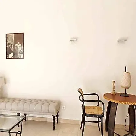 Charming - 1br- Hotel 2*